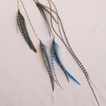 Load image into Gallery viewer, Feather Earrings 1126