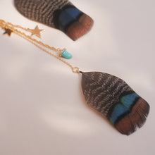 Load image into Gallery viewer, Feather Earrings 1125
